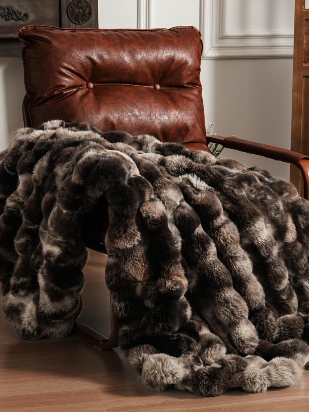 Fluffy Faux Fur Throw Blanket for Couch, Soft Plush Thick Cozy Fuzzy Luxury
